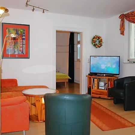 Haus-bellevue-appartement-10 דירה *